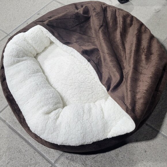 Pet Bed - Picture 1 of 1